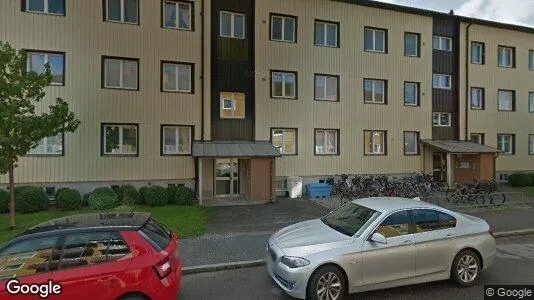 Lägenheter till salu i Köping - Bild från Google Street View