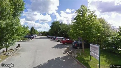 Lägenheter till salu i Huddinge - Bild från Google Street View