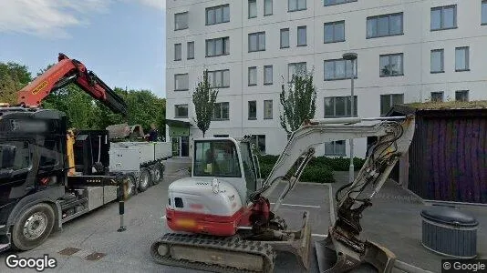 Bostadsrätter till salu i Huddinge - Bild från Google Street View