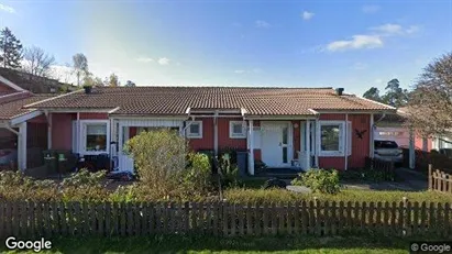 Bostadsrätter till salu i Tyresö - Bild från Google Street View