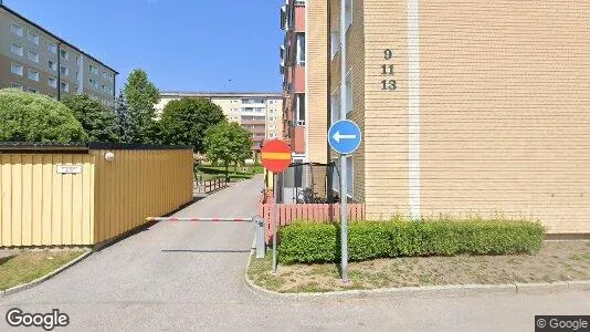 Lägenheter till salu i Botkyrka - Bild från Google Street View