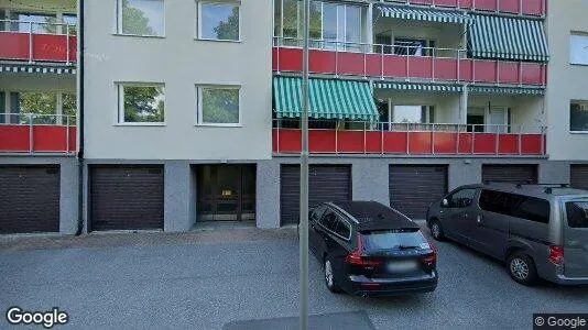 Lägenheter till salu i Huddinge - Bild från Google Street View