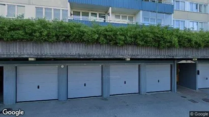 Bostadsrätter till salu i Haninge - Bild från Google Street View