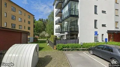 Bostadsrätter till salu i Haninge - Bild från Google Street View