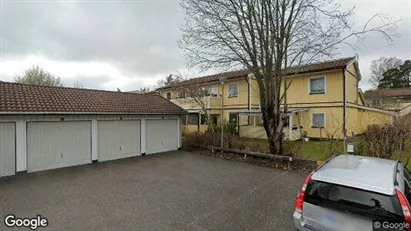 Bostadsrätter till salu i Haninge - Bild från Google Street View