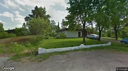 Bostadsrätter till salu i Nacka - Bild från Google Street View