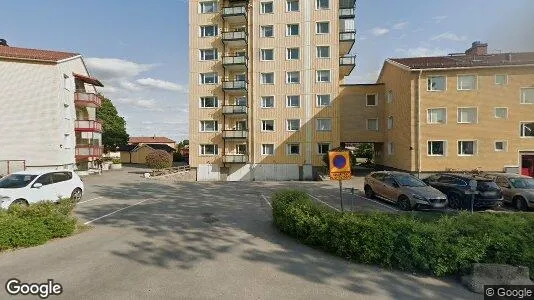 Lägenheter till salu i Köping - Bild från Google Street View