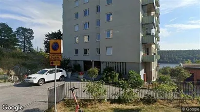 Bostadsrätter till salu i Nacka - Bild från Google Street View