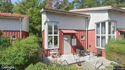 Bostadsrätter till salu i Botkyrka - Bild från Google Street View