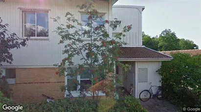 Bostadsrätter till salu i Haninge - Bild från Google Street View