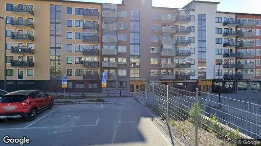 Bostadsrätter till salu i Haninge - Bild från Google Street View