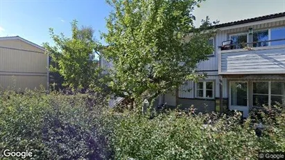 Bostadsrätter till salu i Haninge - Bild från Google Street View