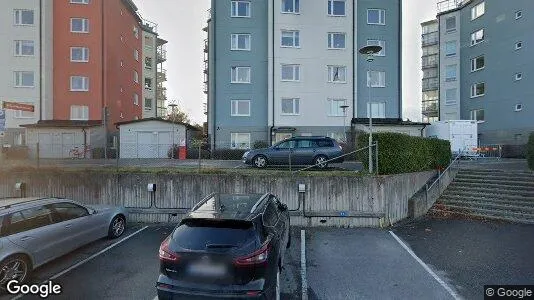 Bostadsrätter till salu i Upplands-Bro - Bild från Google Street View