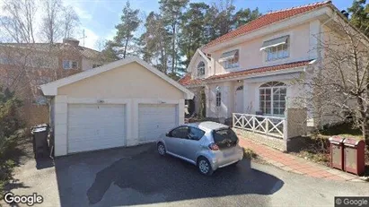 Bostadsrätter till salu i Täby - Bild från Google Street View