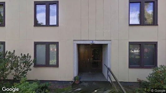 Bostadsrätter till salu i Tyresö - Bild från Google Street View