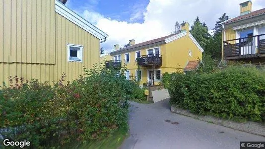 Bostadsrätter till salu i Tyresö - Bild från Google Street View