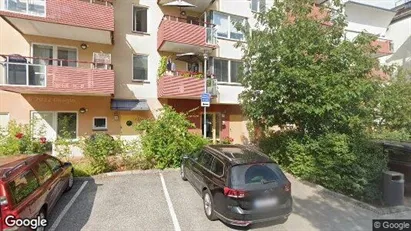 Bostadsrätter till salu i Nacka - Bild från Google Street View