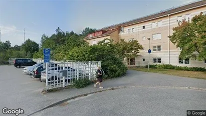 Bostadsrätter till salu i Nacka - Bild från Google Street View