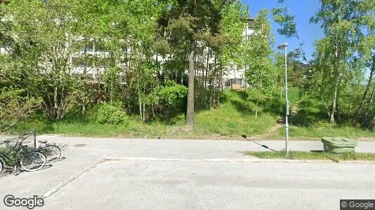 Bostadsrätter till salu i Tyresö - Bild från Google Street View