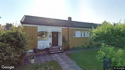 Lägenheter till salu i Botkyrka - Bild från Google Street View