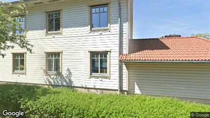 Bostadsrätter till salu i Båstad - Bild från Google Street View