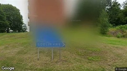 Lägenheter till salu i Huddinge - Bild från Google Street View