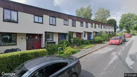 Bostadsrätter till salu i Botkyrka - Bild från Google Street View