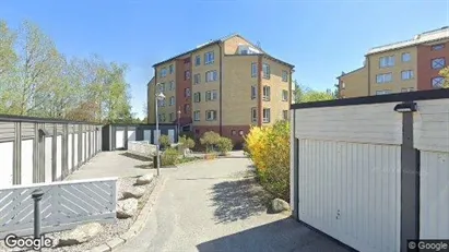 Bostadsrätter till salu i Tyresö - Bild från Google Street View