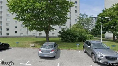 Bostadsrätter till salu i Husie - Bild från Google Street View