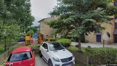 Bostadsrätter till salu i Huddinge - Bild från Google Street View