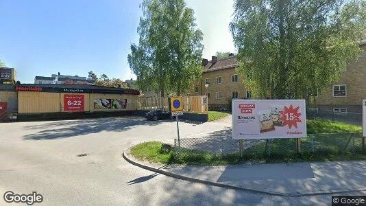 Bostadsrätter till salu i Haninge - Bild från Google Street View