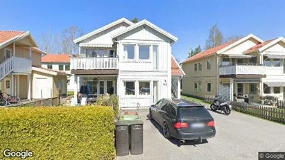 Bostadsrätter till salu i Tyresö - Bild från Google Street View