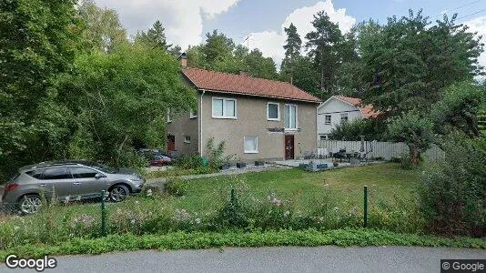 Lägenheter att hyra i Huddinge - Bild från Google Street View