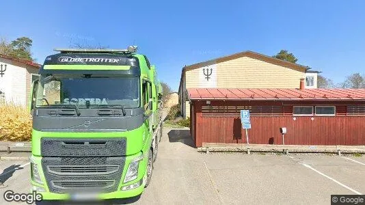 Bostadsrätter till salu i Tyresö - Bild från Google Street View