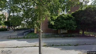 Lägenheter att hyra i Rosengård - Bild från Google Street View