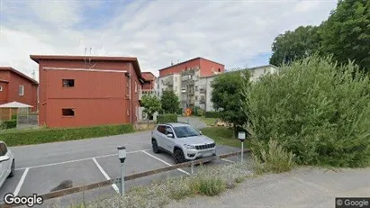 Lägenheter till salu i Huddinge - Bild från Google Street View