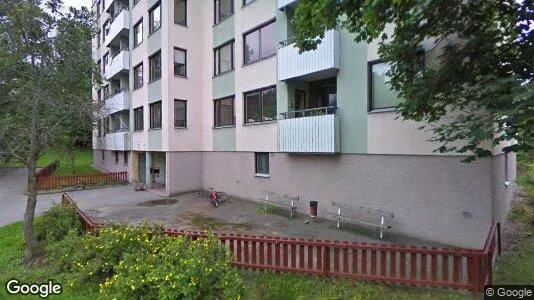 Lägenheter till salu i Huddinge - Bild från Google Street View