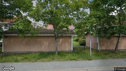 Lägenheter till salu i Huddinge - Bild från Google Street View