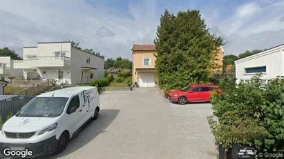 Lägenheter att hyra i Huddinge - Bild från Google Street View