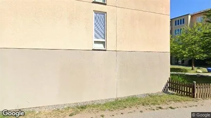 Bostadsrätter till salu i Huddinge - Bild från Google Street View