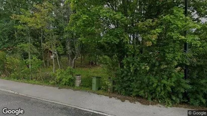 Lägenheter till salu i Huddinge - Bild från Google Street View