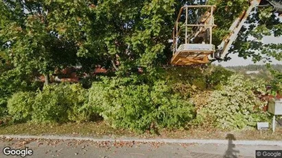 Bostadsrätter till salu i Ekerö - Bild från Google Street View