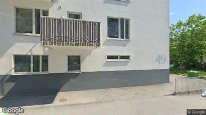 Bostadsrätter till salu i Haninge - Bild från Google Street View