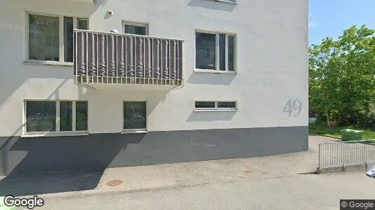 Bostadsrätter till salu i Haninge - Bild från Google Street View