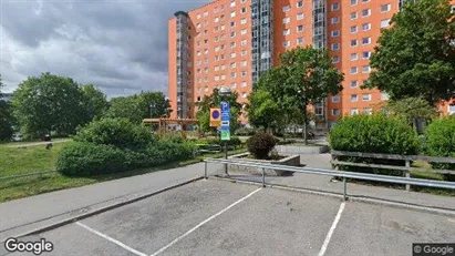 Bostadsrätter till salu i Huddinge - Bild från Google Street View