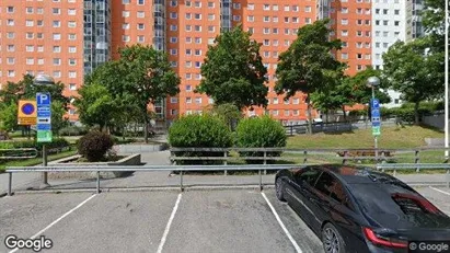 Bostadsrätter till salu i Huddinge - Bild från Google Street View