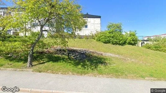 Bostadsrätter till salu i Haninge - Bild från Google Street View