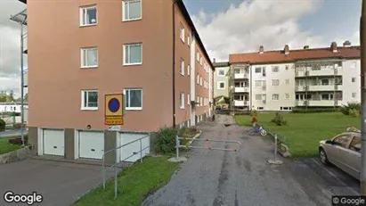 Lägenheter till salu i Köping - Bild från Google Street View