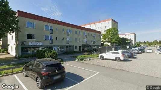 Bostadsrätter till salu i Täby - Bild från Google Street View