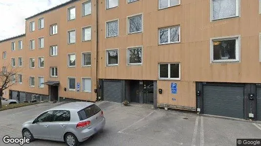 Bostadsrätter till salu i Huddinge - Bild från Google Street View